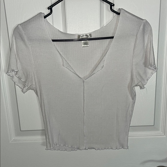 Pozzolo White Ribbed V-Neck Women's Short Sleeve Tee NWOT - Picture 7 of 8